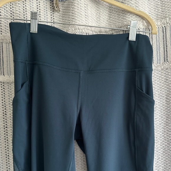 lululemon athletica aqua leggings - Picture 6 of 8